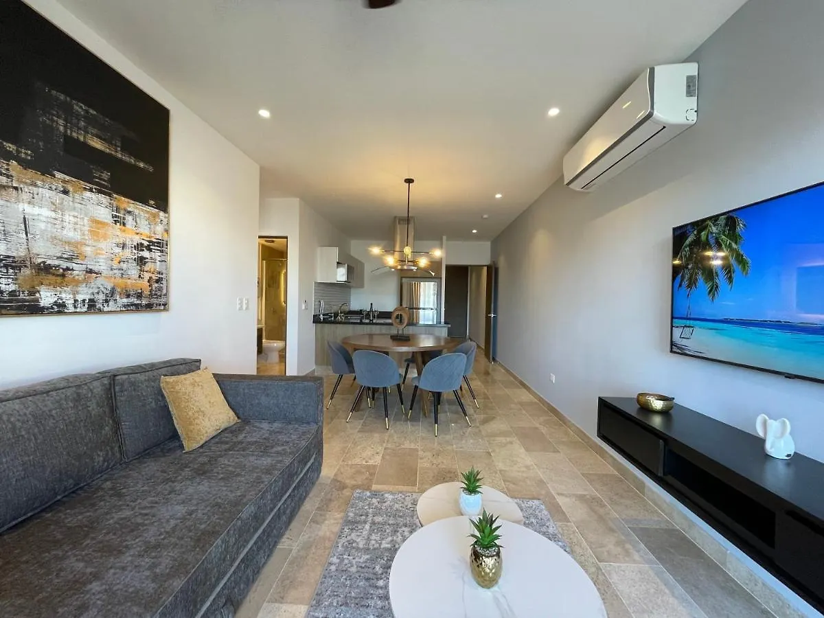 New & Equipped Apartment Steps From The Beach With Pool Jacuzzi By Yeah Playa del Carmen Mexiko