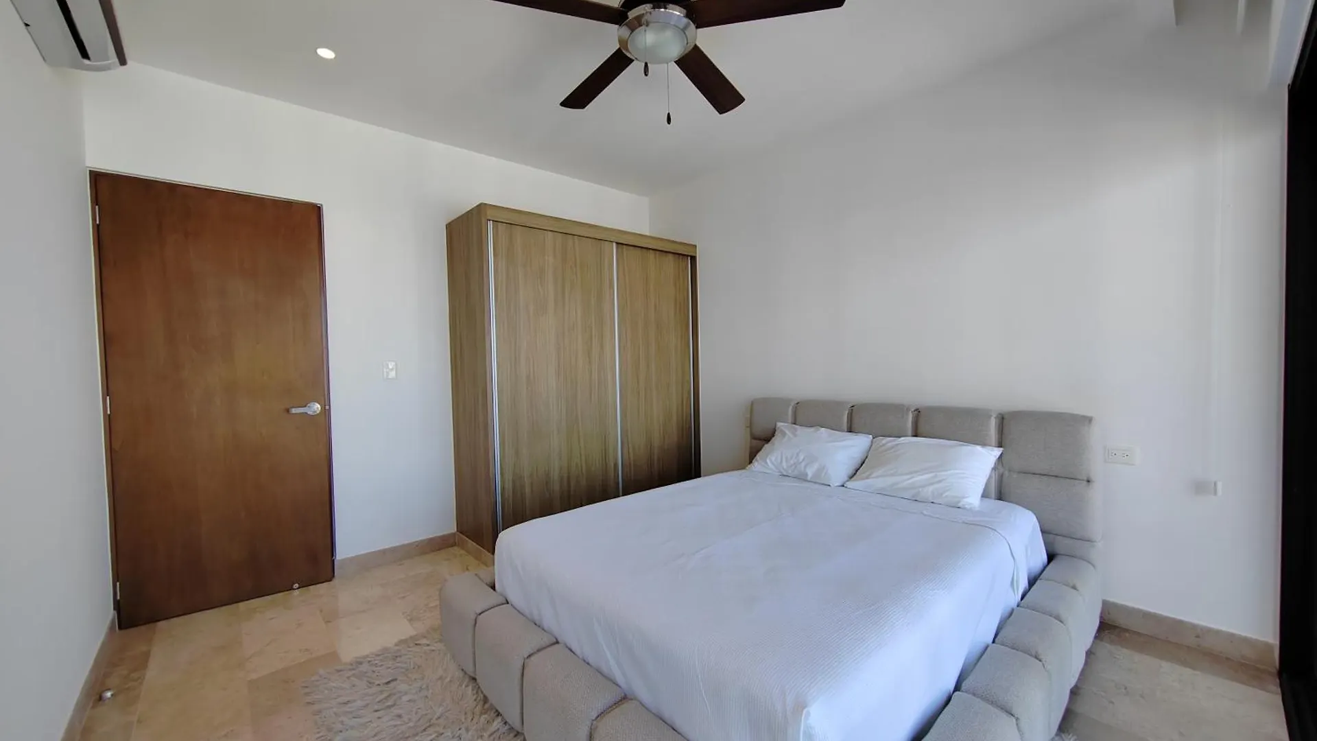 New & Equipped Apartment Steps From The Beach With Pool Jacuzzi By Yeah Playa del Carmen