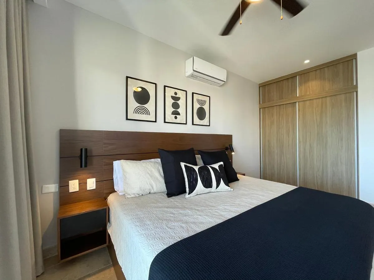 New & Equipped Apartment Steps From The Beach With Pool Jacuzzi By Yeah Playa del Carmen 0*,  Meksika